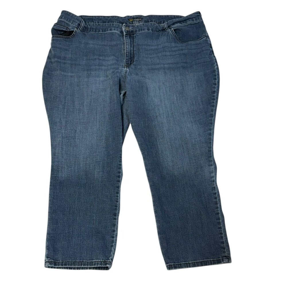 Women's Lee Plus Relax Fit Straight Leg Midrise 26W Petite